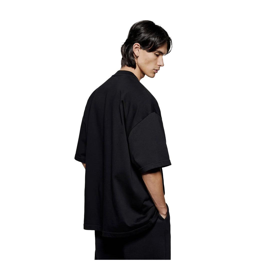 UNIFORM T-SHIRT - BLACK