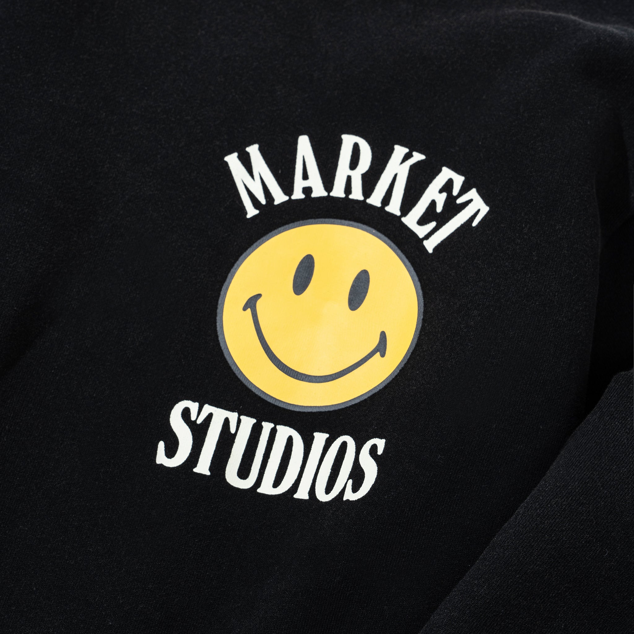 MARKET	Smiley Lockup Crewneck  jet set black
