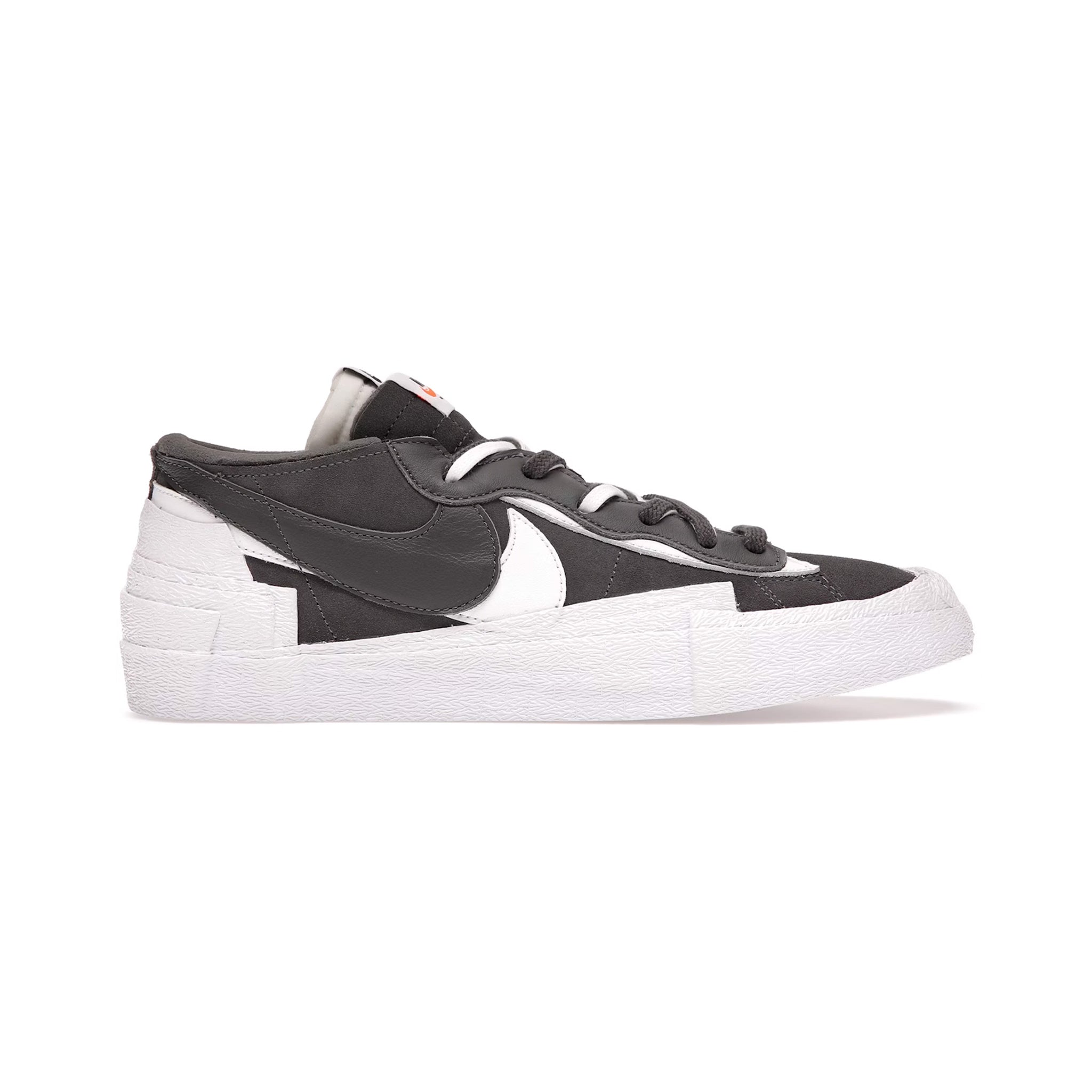 Nike Blazer Low sacai Iron Grey